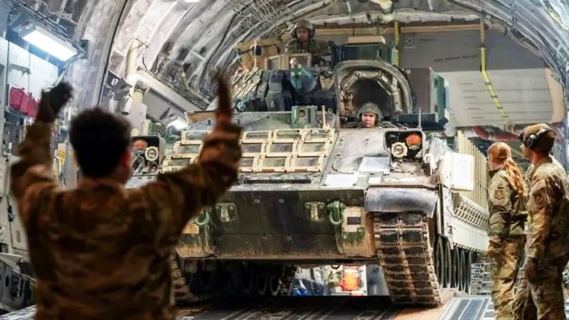 فوری / پایگاه مهم آمریکایی در نزدیکی ایران تخلیه شد + عکس