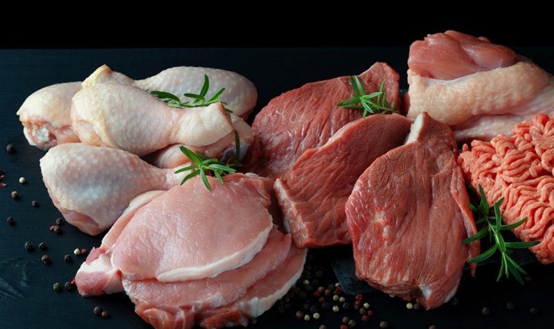 قیمت گوشت و مرغ بالا رفت/ دلیل اصلی چیست؟