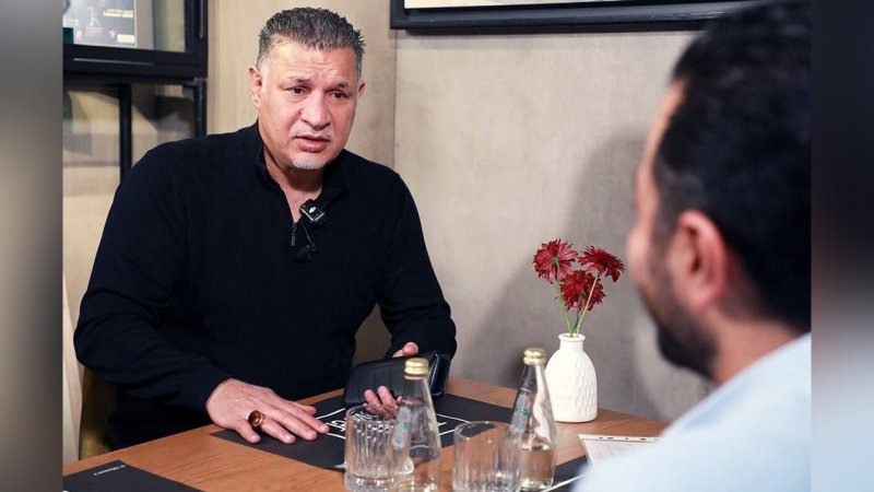 شهرام جزایری در آغوش علی دایی! + عکس