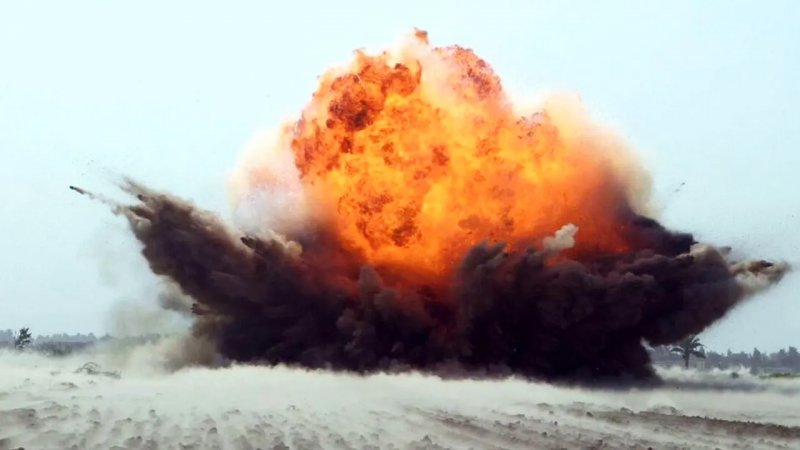 فوری/ توضیحات یک خبرگزاری درباره صدای انفجار در یک مرکز نظامی در اطراف پاکدشت