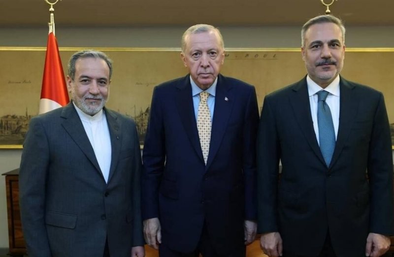 گزارش عراقچی از رایزنی‌ سیاسی در ترکیه