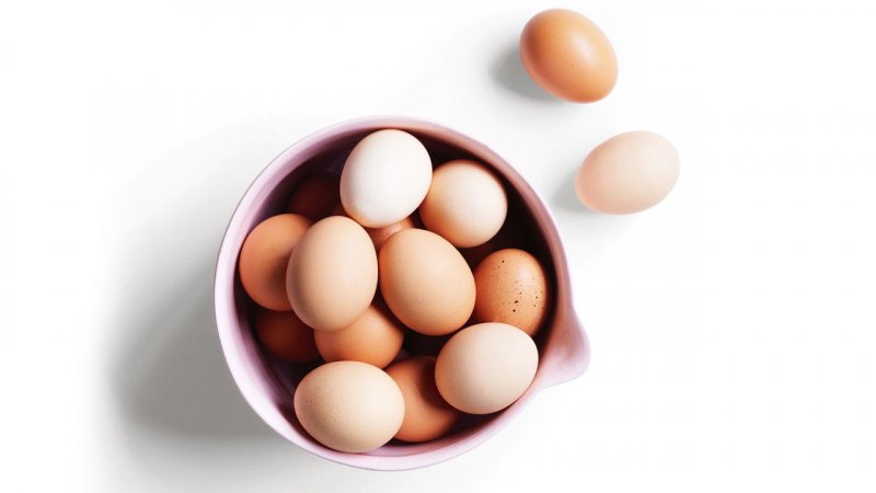 ریزش چشمگیر قیمت تخم‌مرغ در بازار/ قیمت جدید تخم‌مرغ را ببینید