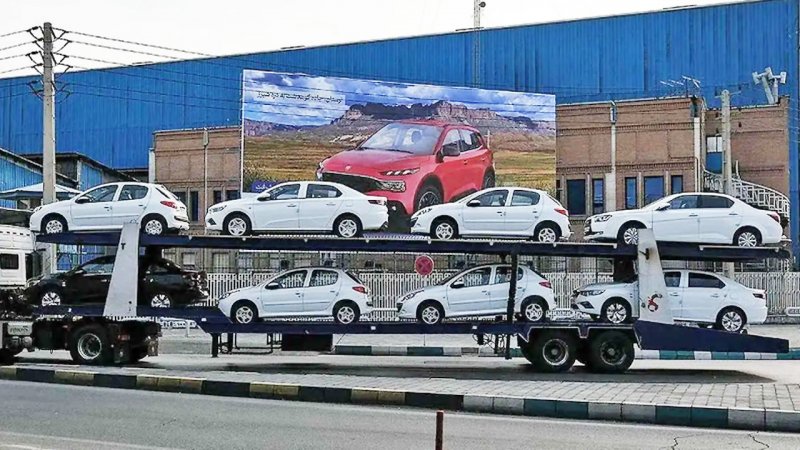 خودرو بخریم یا دست نگه داریم؟