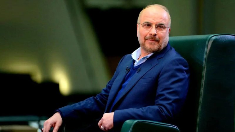 قالیباف با پدرش به مراسم ختم رفت+تصاویر