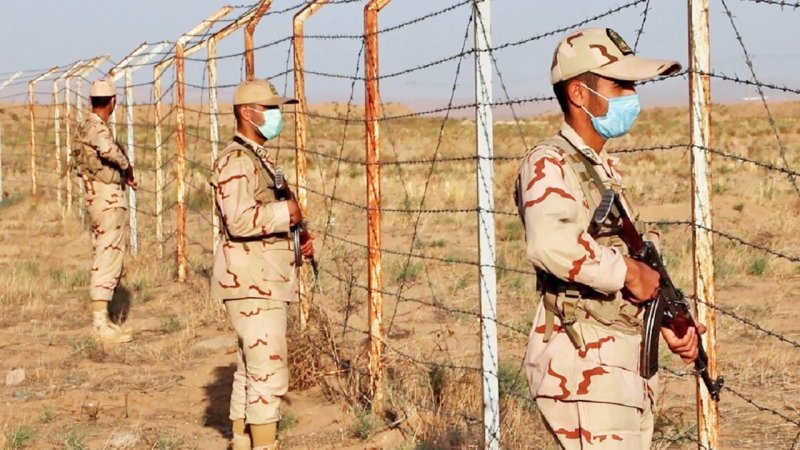 کشف محموله سنگین سلاح هنگام ورود به کشور/ گلوله آرپی‌جی در میان کشفیات