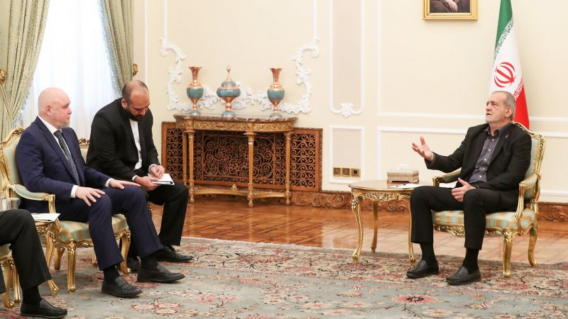 دیدار پزشکیان با مقام روس؛ پیام پوتین ابلاغ شد