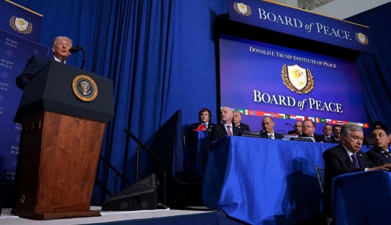 ادعای ترامپ: باید با ایران به توافق معناداری دست یابیم 