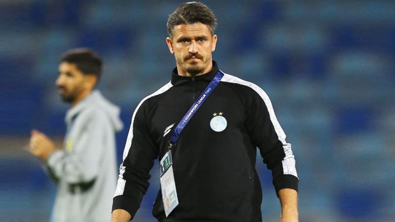 وریا سرمربی شد، خسرو قهر کرد!