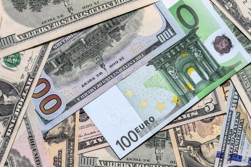 نرخ رسمی ارز امروز 5 اسفندماه/ دلار گران شد