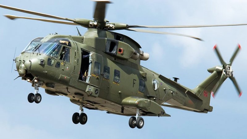 فوری/ سقوط یک فروند بالگرد در درچه اصفهان