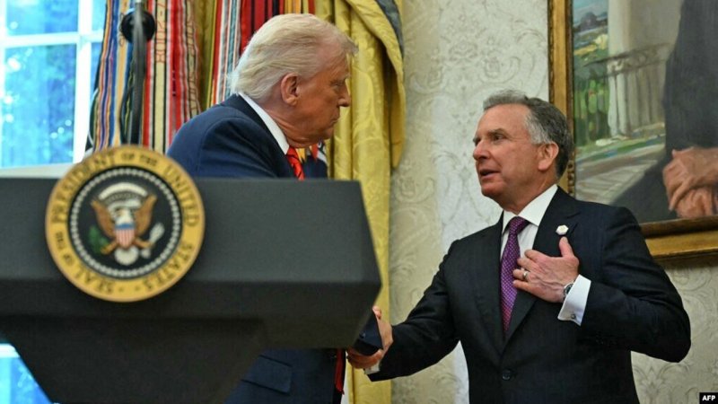 ترامپ برای صدور دستور حمله هوایی علیه ایران چشم به دهان این ۲ نفر دارد