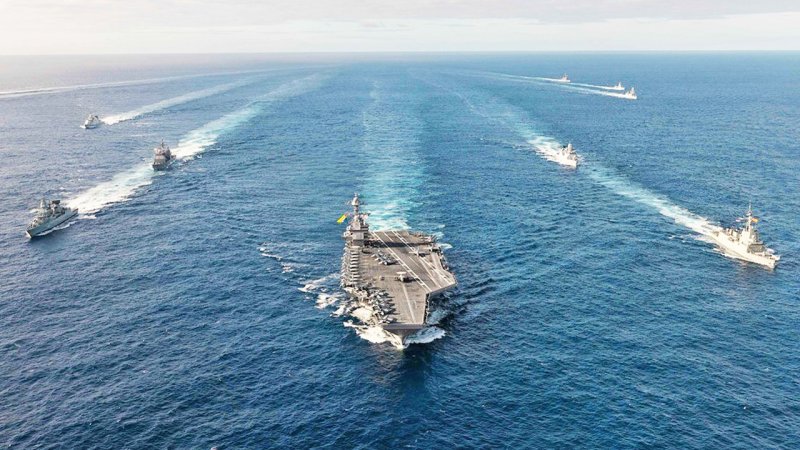 واکنش مقام ارشد دفتر فرماندهی کل قوا به تحرکات ناوهای نظامی آمریکا در منطقه