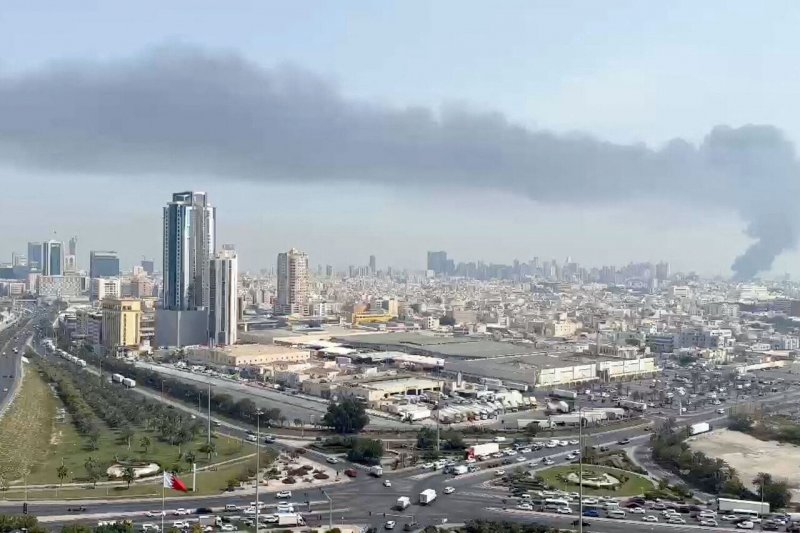 شنیده شدن صدای انفجار در دبی و منامه