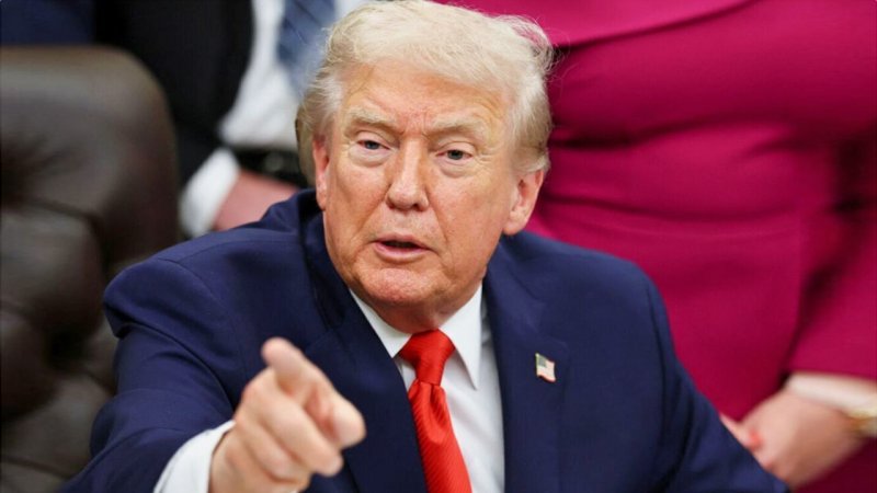 ترامپ: تنگه هرمز باز نشود به بزرگترین نیروگاه های ایران حمله خواهیم کرد