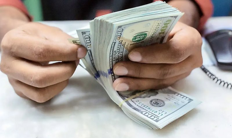 ۳ سناریو برای ارزان فروشی دلار