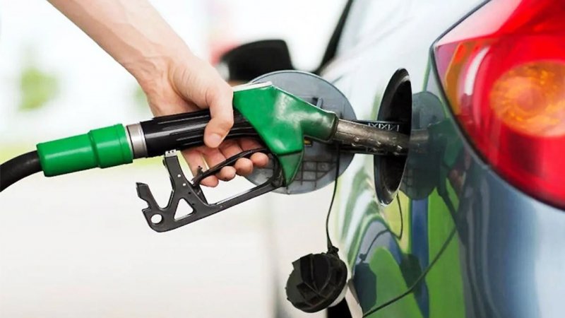 قیمت بنزین از خرداد افزایش می‌یابد؟
