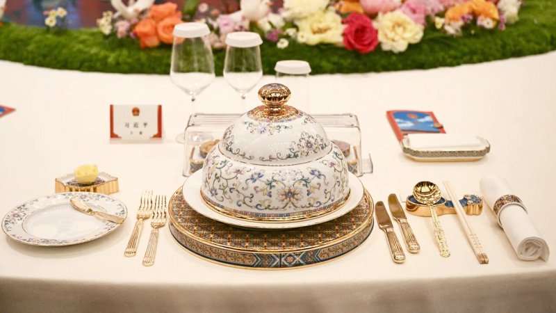 شام ویژه چین برای ترامپ؛ از اردک تا دسر مخصوص/ منو با سلیقه ترامپ هماهنگ شده بود