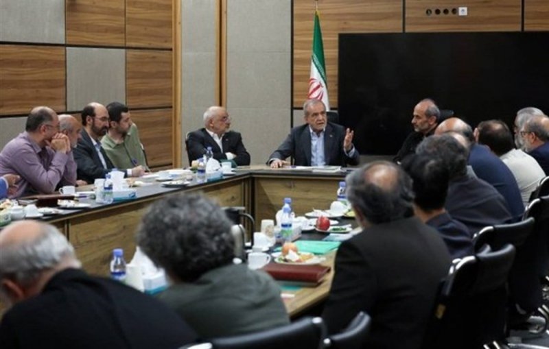 پزشکیان: بدون اذن رهبری هیچ تصمیمی اتخاذ نخواهد شد