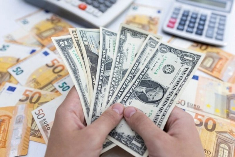 قیمت دلار و یورو  امروز دوشنبه ۱۱ خردادماه