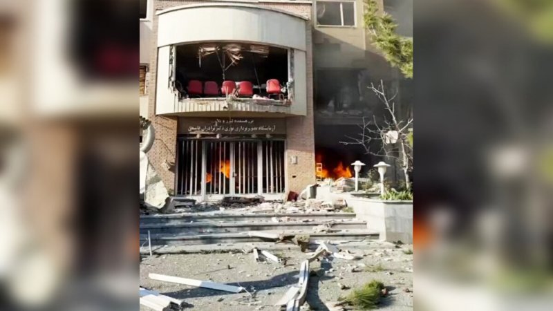 حمله آمریکا و اسرائیل به پژوهشکده لیزر دانشگاه شهید بهشتی/ ۹۰ درصد تجهیزات از بین رفت