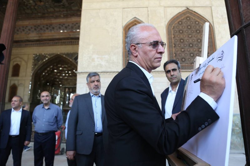 طنینِ مسئولیت‌پذیری در عمارت چهل‌ستون؛ «میراث زرین» مرهمی هنرمندانه بر زخم‌های تاریخ است