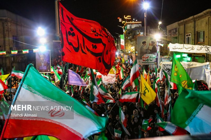  بررسی تأثیر محرم و عزاداری‌های حسینی بر بعثت مردمی 