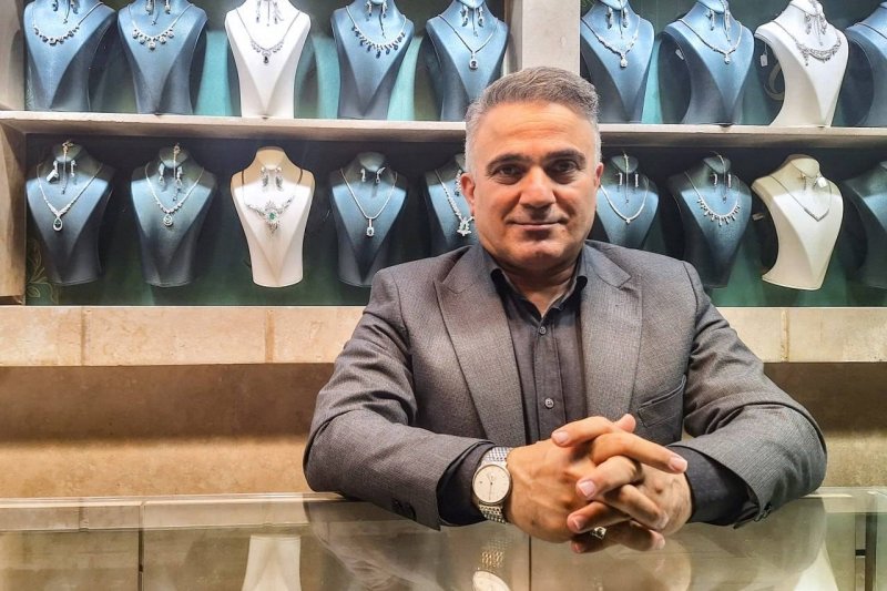 تحلیل بازار طلای ایران | اثر قیمت دلار، تنش نظامی و محدودیت‌های بانکی بر قیمت‌ها