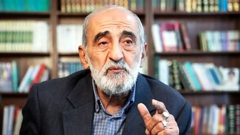 شریعتمداری: ترامپ را تحویل ایران دهید