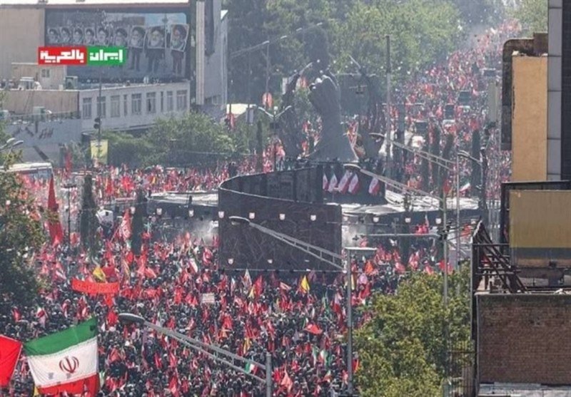  ایران امروز شاهد یکی از باشکوه‌ترین مراسم تشییع تاریخ است