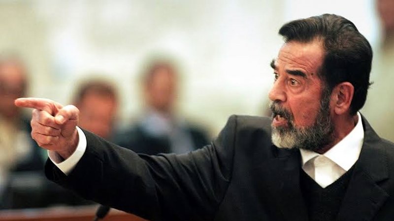 عکس/ تیپ و چهره صدام حسین در ۲۲ سالگی؛ سال ۱۳۳۸