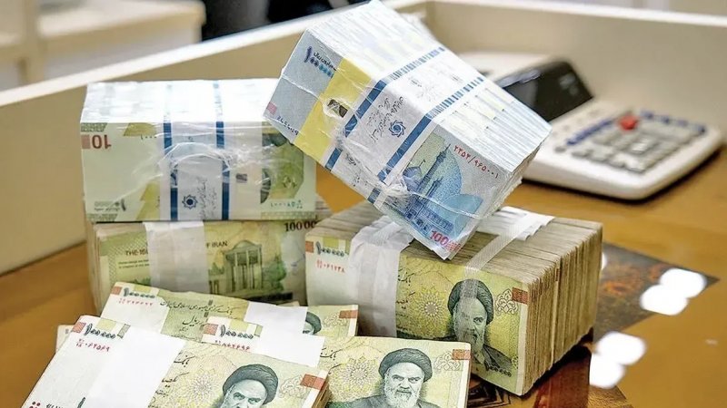 بانک مرکزی ترمز خلق پول را کشید