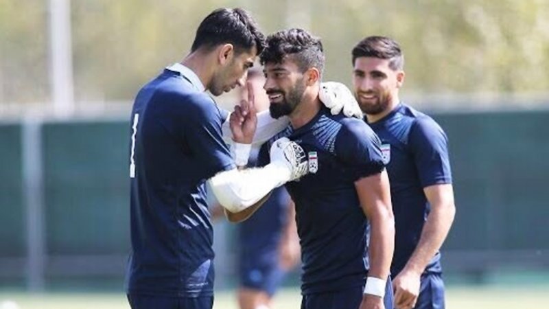 ۲۳۰ میلیارد بدهید تا با استقلال قرارداد امضا کنم