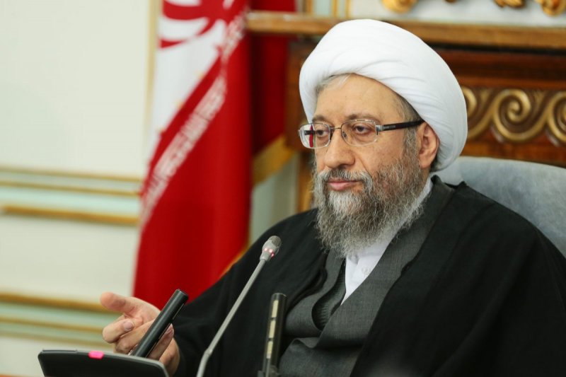  آملی‌ لاریجانی: ایران به هیچ قیمتی از تنگه هرمز عقب‌نشینی نخواهد کرد