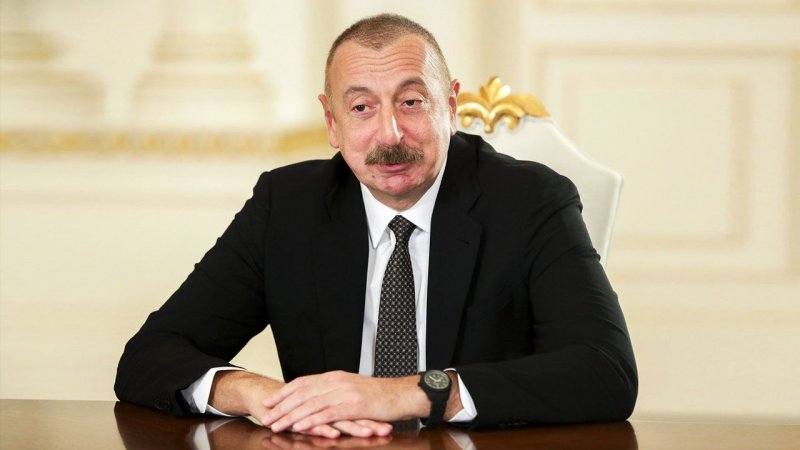 پاسخ فوری علی‌اف به پزشکیان با انتشار یک عکس