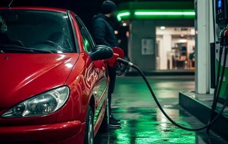 توضیح معاون رئیس‌جمهور درباره بنزین/ چرا افزایش قیمت لغو شد؟