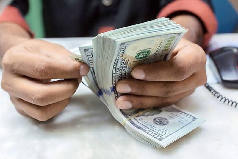 طلب 12 میلیارد دلاری ایران از عراق؛ جزئیات رایزنی همتی در سفر به بغداد