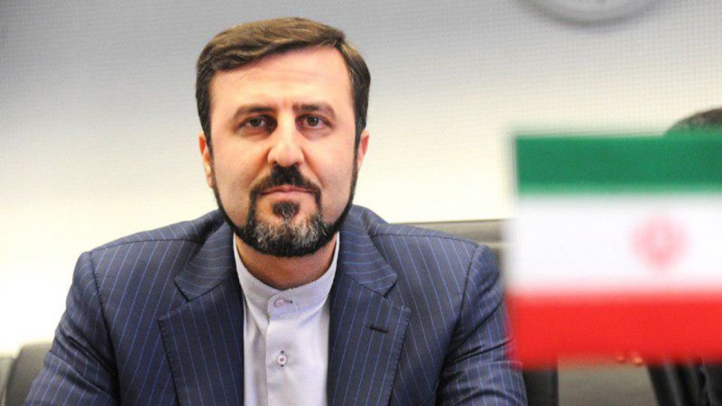 پاسخ فوری به تصویر جنجالی ترامپ + عکس/ به زودی ...
