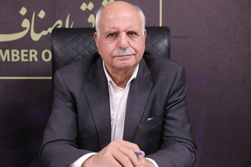 صدور مجوز برای فعالان طلا توسط بانک‌مرکزی، موازی‌کاری است