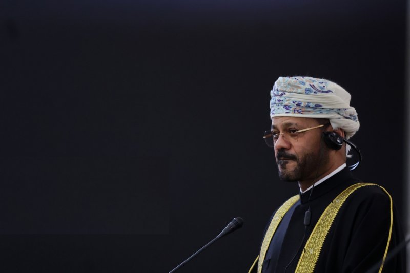 وزیر خارجه عمان به تهران سفر می کند