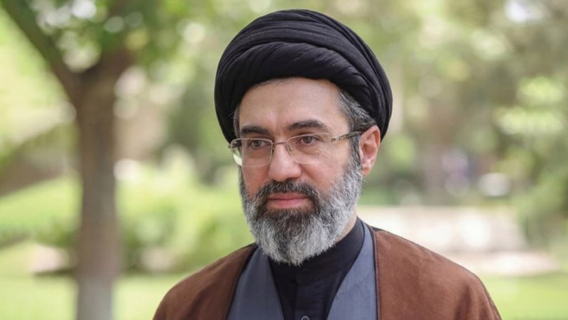 تصویر تازه از آیت الله سیدمجتبی خامنه ای منتشر شد