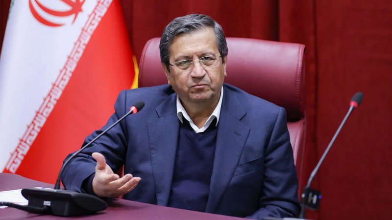 همتی: هنوز وارد ابرتورم نشده‌ایم/ ایران وارد فروپاشی اقتصادی شده؟ 