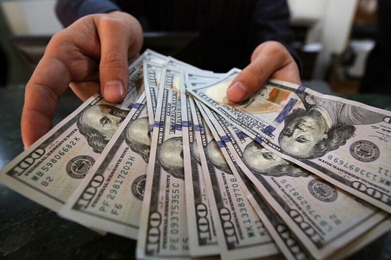 هشدار یک کارشناس درباره قیمت دلار/اصلاح‌های کوتاه‌مدت، زنگ خطر برای آینده بازار ارز