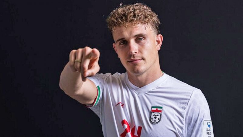 مهاجم تیم ملی ایران پدر شد + عکس