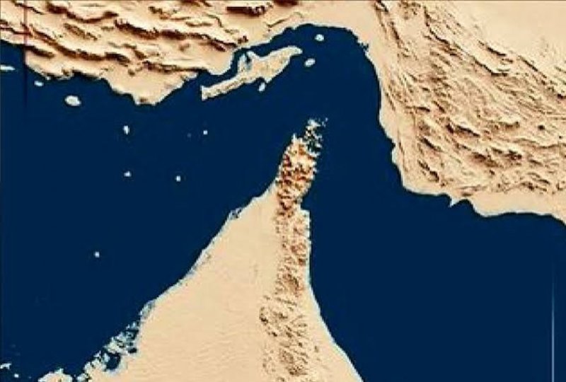 یک نفتکش در تنگه هرمز مورد هدف قرار گرفت