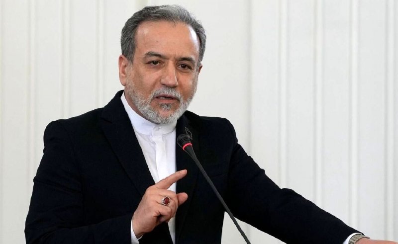 عراقچی: از شروط خود کوتاه نمی‌آییم