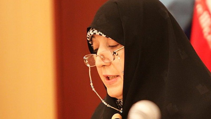 مادر شهیده زهرا حداد عادل: رهبر انقلاب در هنگام تدفین رهبر شهید انقلاب حضور داشتند