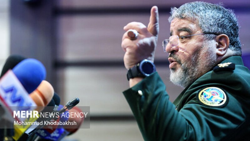 جنجال ساعت هوشمند رئیس سازمان پدافند غیرعامل/ سردار جلالی: الان زمان صلح هست پس ساعت هوشمند...