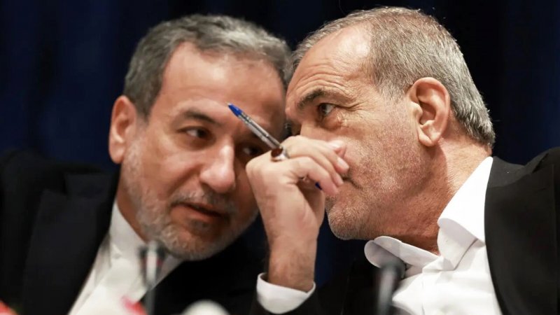 چرا نمایندگان به دنبال خروج عراقچی از دولت هستند؟