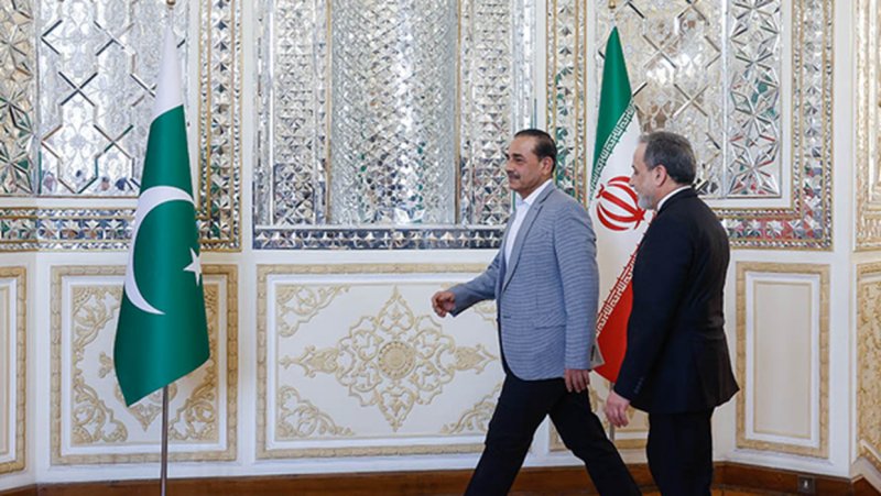 نفت گران شد؛ عاصم دوباره به تهران آمد