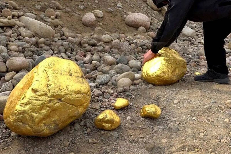 پرونده بهره‌برداری از بزرگ‌ترین معدن طلای ایران به جریان افتاد